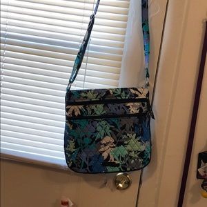 Vera Bradley triple zip hipster. NWOT.